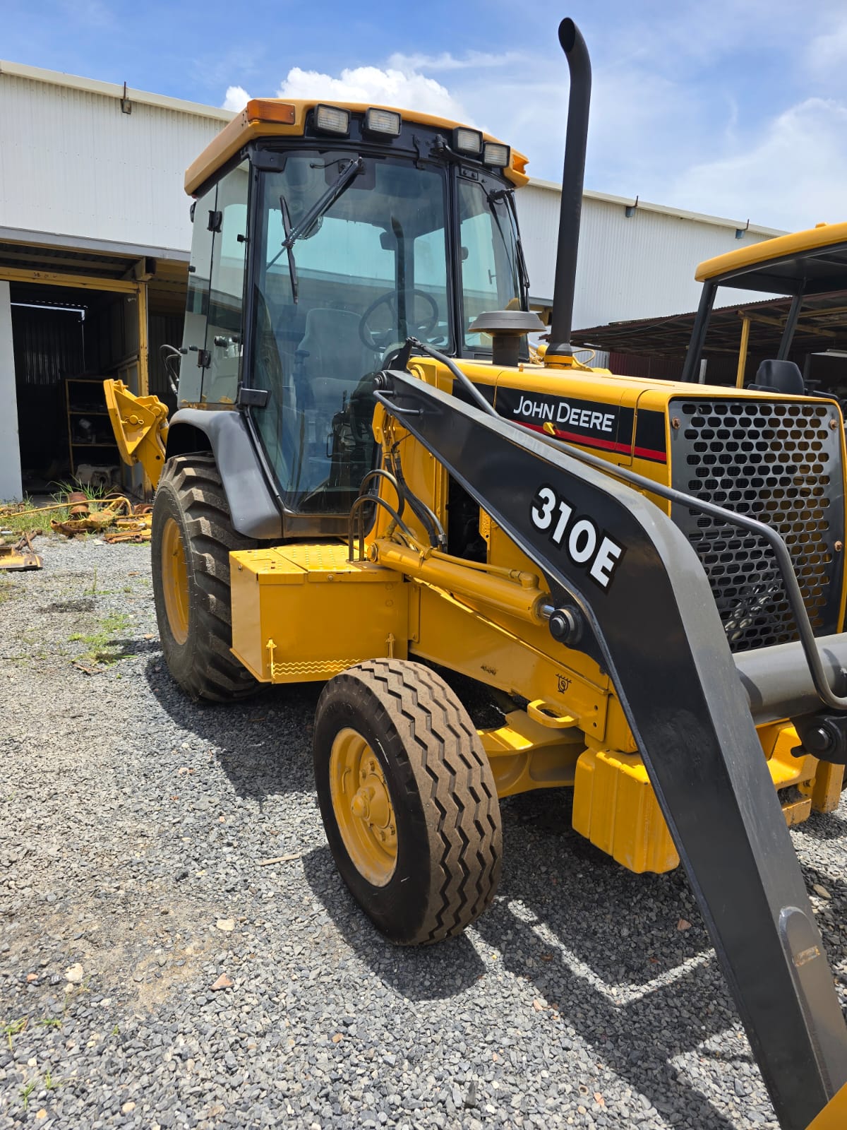 Retroexcavadora 310E