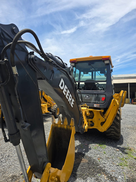 Retroexcavadora 310E