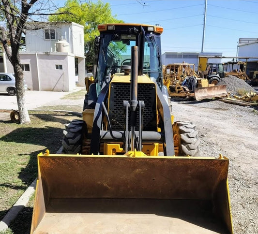 Retroexcavadora 310SE, John Deere, 2000.